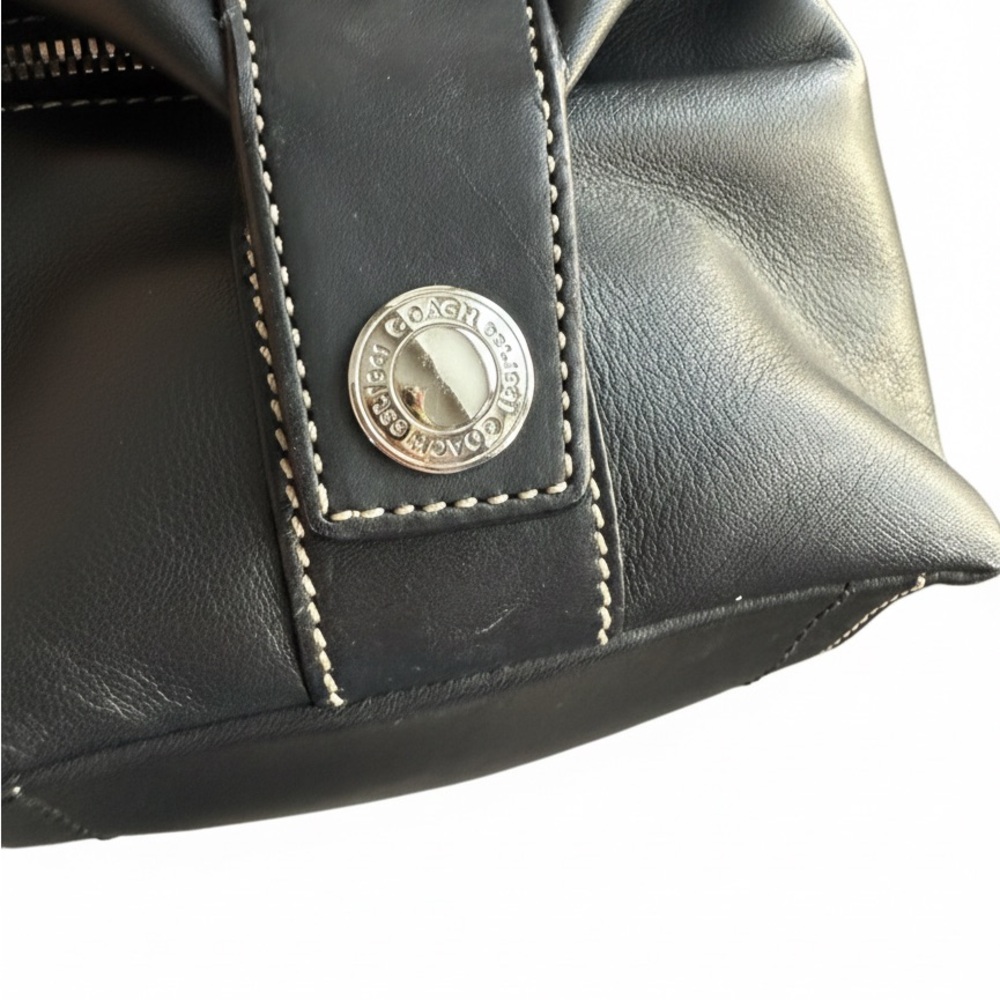 Coach Leather Black and Cream Toiletry Bag - Picture 4 of 7
